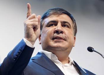 Саакашвили возле Рады заявил, что не прячется от правоохранителей