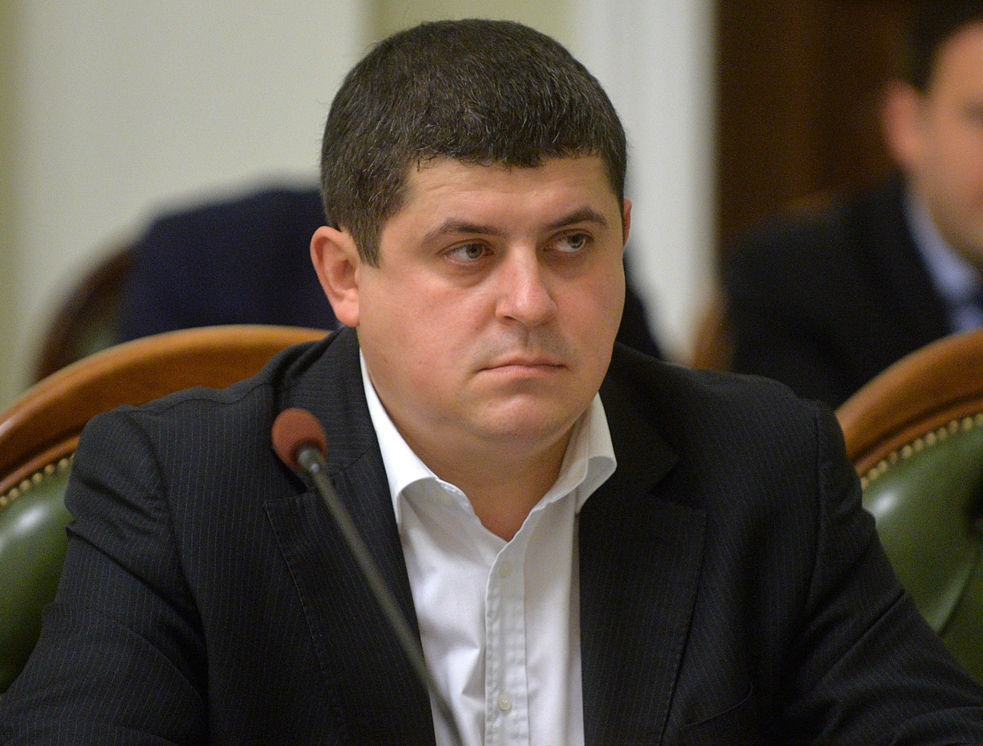 Глава парламентской фракции НФ указывает на своевольное распределение средств чиновниками "Укравтодора"