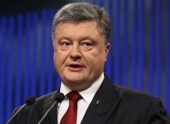 Порошенко: Для введения на Донбасс полномасштабной миссии миротворцев нужно "дожать" РФ