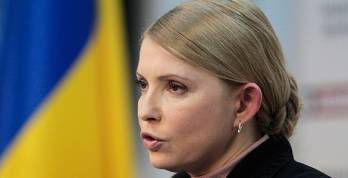 Порошенко может ввести военное положение и отменить выборы - Тимошенко
