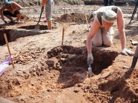 "Черные археологи" перекопали исторически значимое городище близ Киева