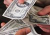 НБУ и глава комитета Рады предлагают обложить обменники валют взносом в 20 тыс. грн в месяц