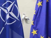 Із початком агресії РФ в Україні ЄС і НАТО активізували співпрацю