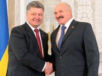 Порошенко и Лукашенко договорились о пребывании граждан Украины и Беларуси на территории двух стран на равных условиях