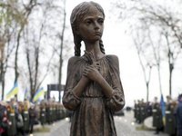 44% українців вважають особисто Сталіна винним в організації Голодомору
