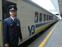 "Укрзализныця" назначила еще 4 дополнительных поезда на новогодние и рождественские праздники