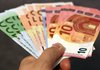Євро впав нижче за $1,13 вперше більш ніж за рік