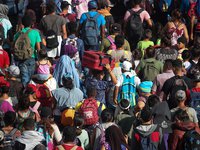 Испания откроет лагеря для размещения 7 тыс. мигрантов
