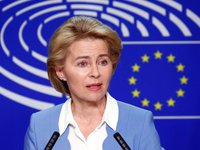 Глава ЕК пообещала ужесточить антироссийские санкции ЕС в случае угрозы Украине со стороны РФ
