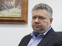 Адвокат Порошенка оприлюднив витяг із рішення суду про арешт активів телеканалів "Прямий" та "5 канал"