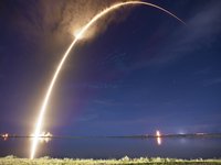 SpaceX до конца года планирует запустить на орбиту корабль с полностью гражданским экипажем