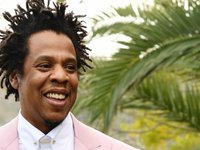 Рэпер Jay-Z создал фонд объемом $10 млн для поддержки чернокожих производителей конопли