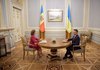 Украина и Молдова помогут друг другу быстрее вступить в ЕС -- разговор президентов
