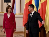 Зеленский назвал визит Санду началом новым отношений Украины и Молдовы