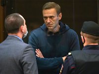 Navalny goes on hunger strike in penal colony
