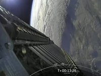 Прототип космического корабля Starship компании SpaceX после суборбитального полета впервые совершил успешную посадку