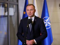Президент Польщі закликає НАТО подумати про розміщення додаткових сил на східному фланзі