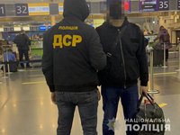 З України до Азербайджану депортовано одного з кримінальних авторитетів, який потрапив під санкції РНБО