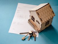 Реестр имущественных прав содержит около трети информации о правах собственности, это может усложнить предоставление компенсации за поврежденное жилье – мнение