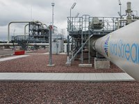Zelensky: Germany's decision to stop Nord Stream 2 certification should be irreversible