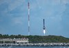 SpaceX у п'ятницю здійснить нову спробу запуску своєї ракети з групою інтернет-супутників