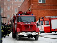 Рятувальники загасили пожежу в будівлі колишньої бібліотеки юруніверситету в центрі Харкова
