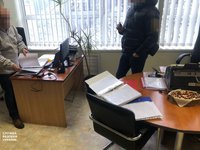 Руководство "Укрликтрав" подозревается в незаконной продаже урожая на 22 млн грн