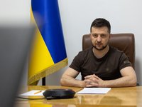 Зеленский поблагодарил Байдена за подписание закона о выделении дополнительной поддержки Украине: Ожидаем новой мощной оборонительной помощи