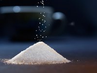 Білорусь підвищує відпускну ціну на цукор, щоб запобігти його масовому вивезенню до Росії