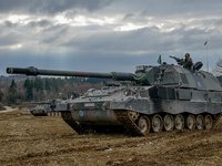 Гаубиці Panzerhaubitze 2000 передані в розпорядження ЗСУ - Резніков