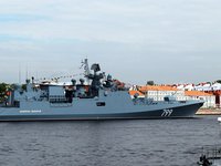 Россия укрепляет свои позиции в Черном море и выдвигает судно черноморского флота "Адмирал Макаров"
